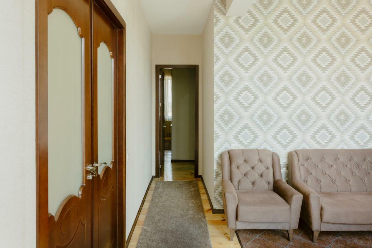 Brick Walls Гори Экстерьер фото
